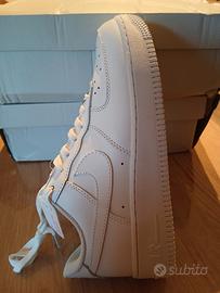 scarpe sneakers