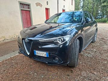 Stelvio q4 190cv in garanzia - km certificati
