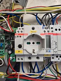 Lotto componenti ABB modulari nuovi da quadro