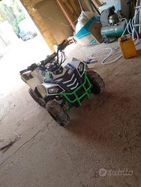 Mini quad 125 buono non usato troppo , 