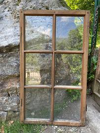 Finestra antica/vintage castagno