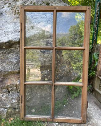 Finestra antica/vintage castagno
