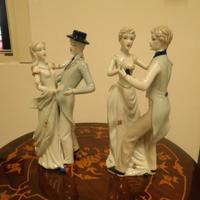 Coppia di ballerini in porcellana