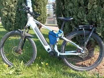 Bici MTB elettrica Bosch pedalata assistita