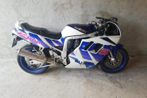 Moto Suzuki GSXR 1100 anno 1992