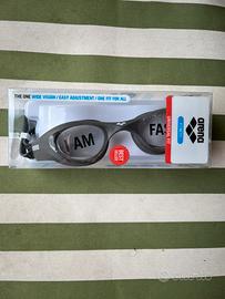 Occhialini piscina Arena