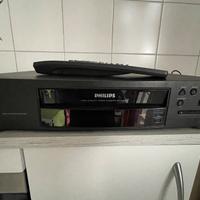 Videoregistratore VHS Philips VR 231/08