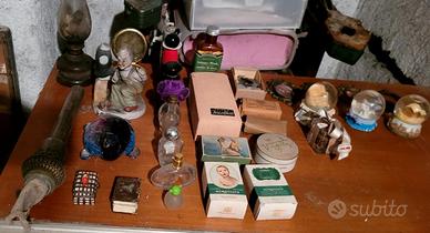 Profumi e soprammobili vintage