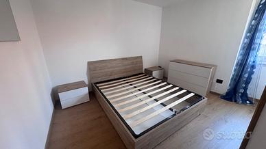 Letto matrimoniale 160x200 + 2 comodini – €130
