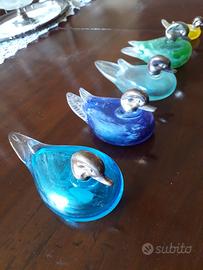 soprammobili in vetro colorato e argento