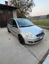 Ford fiesta 2004