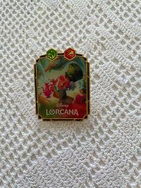 Spilla Disney Lorcana - Cappellaio Matto Promo