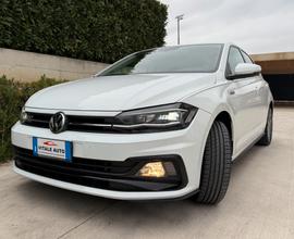 Volkswagen Polo 1.0 R-LINE 116cv Adatta neopatenta
