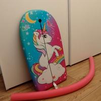 Tavoletta e tubo per nuotare