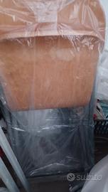 sgabello con schienale 