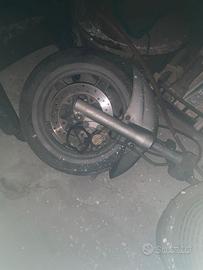 componenti x9 piaggio