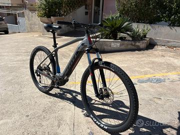 Bicicletta elettrica scott