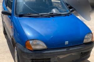 automobile  fiat 600