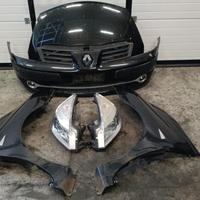 Muso Renault Espace 2.0 TDCI anno 2011