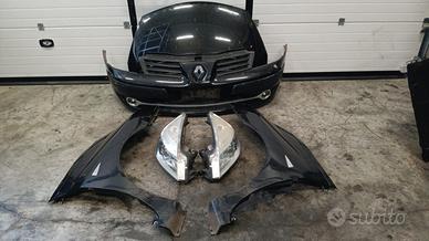 Muso Renault Espace 2.0 TDCI anno 2011