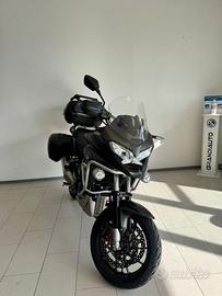 Honda CrossRunner HONDA VFR 800 X CROSS RUNNER