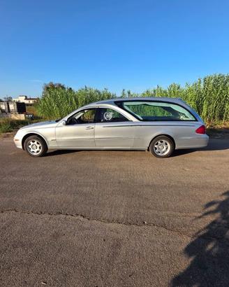 Auto Funebre Mercedes Benz