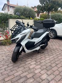 Scooter Sym jet x 125 cc.