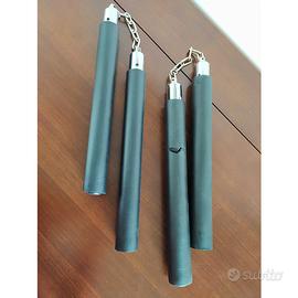 Coppia di nunchaku