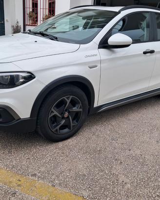 Fiat Tipo 1.3 Multijet Cross