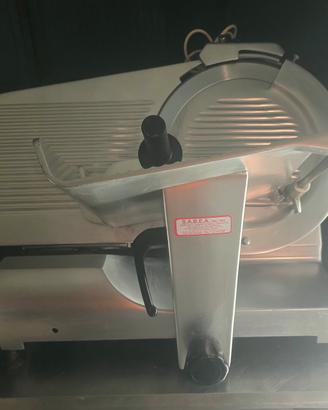 affettatrice professionale  Fama modello 350 