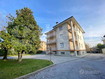 Appartamento Santa Vittoria d'Alba [Rif. 25015VRG]