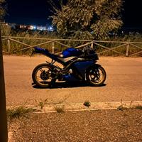 Yamaha r125 con kit 180 malossi