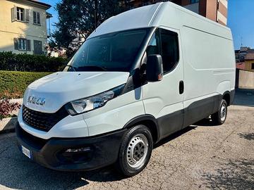 IVECO DAILY 35 S12 L2 H2 (SOLO 37.000 km)