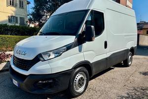 IVECO DAILY 35 S12 L2 H2 (SOLO 37.000 km)