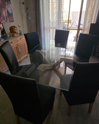 Tavolo e sedie