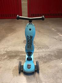 Monopattino regolabile utilizzabili anche a seduta