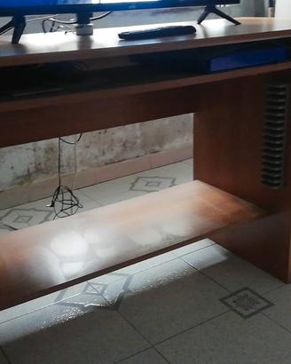 scrivania  lunghezza 1.20 profondità 60 cm
