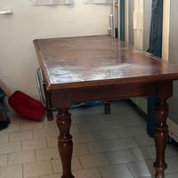 Tavolo in legno