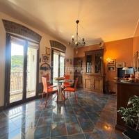 Appartamento All'Ultimo Piano con Vista Panoramica