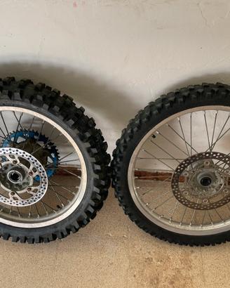 Cerchi completi Yamaha Yz 250