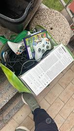 xbox 360 + kinect + telecomandi domande