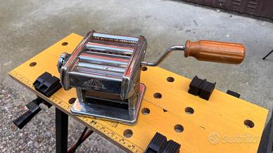 NONNA PAPERA, MACCHINA TIRA PASTA