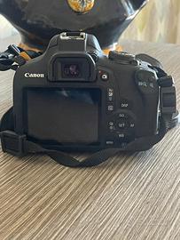 Canon eos 2000 d