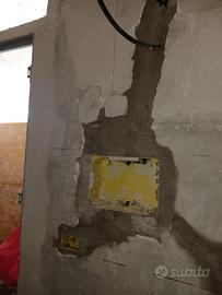 Manovale Elettricistra