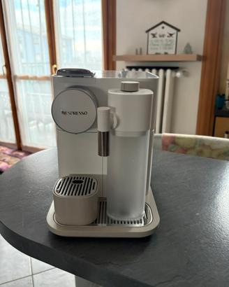 De’Longhi Nespresso Gran Lattissima EN640.B