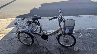 triciclo elettrico