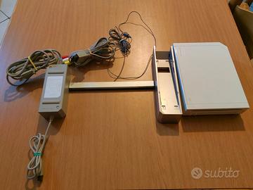 Wii Retro Comp. Game Cube(Solo Console e Cavi)