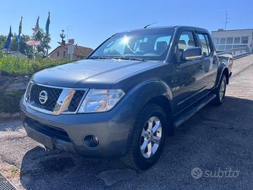 Nissan Navara 2.5 dCi 190CV 4 porte Double Cab LE 