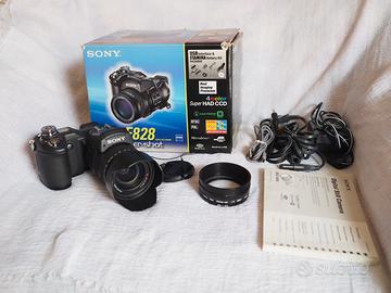 Sony Cyber-shot DSC-F828 – Ottica Zeiss e sensore