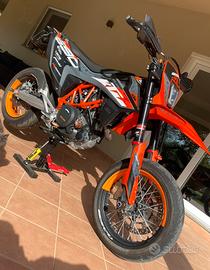 Ktm 690 smc-r